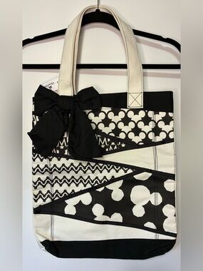 Disney Parks Mickey Mouse Black Cream Canvas Bow Tote Bag NWT